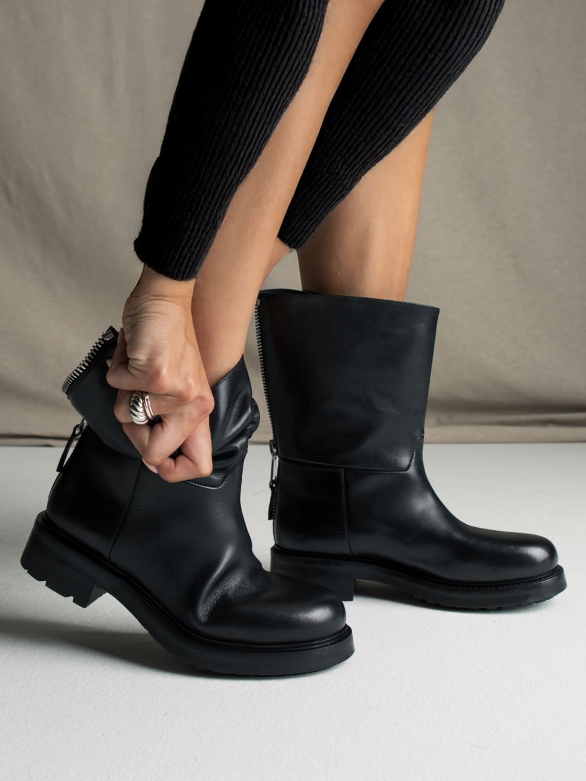 Strategia Shoes Lucky Black Ankle Boot